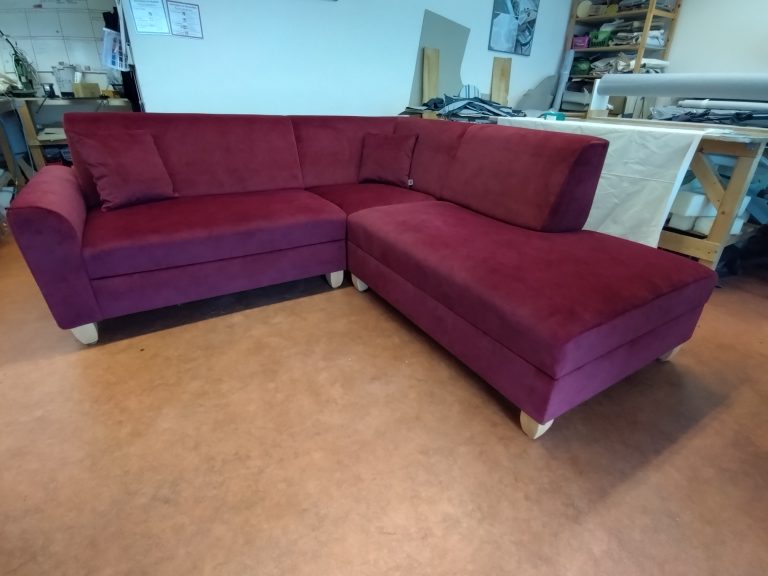 Sofaecke mit Mikrofaser, Maße nach Kundenwunsch ganz individuell; steht nahe Ulm